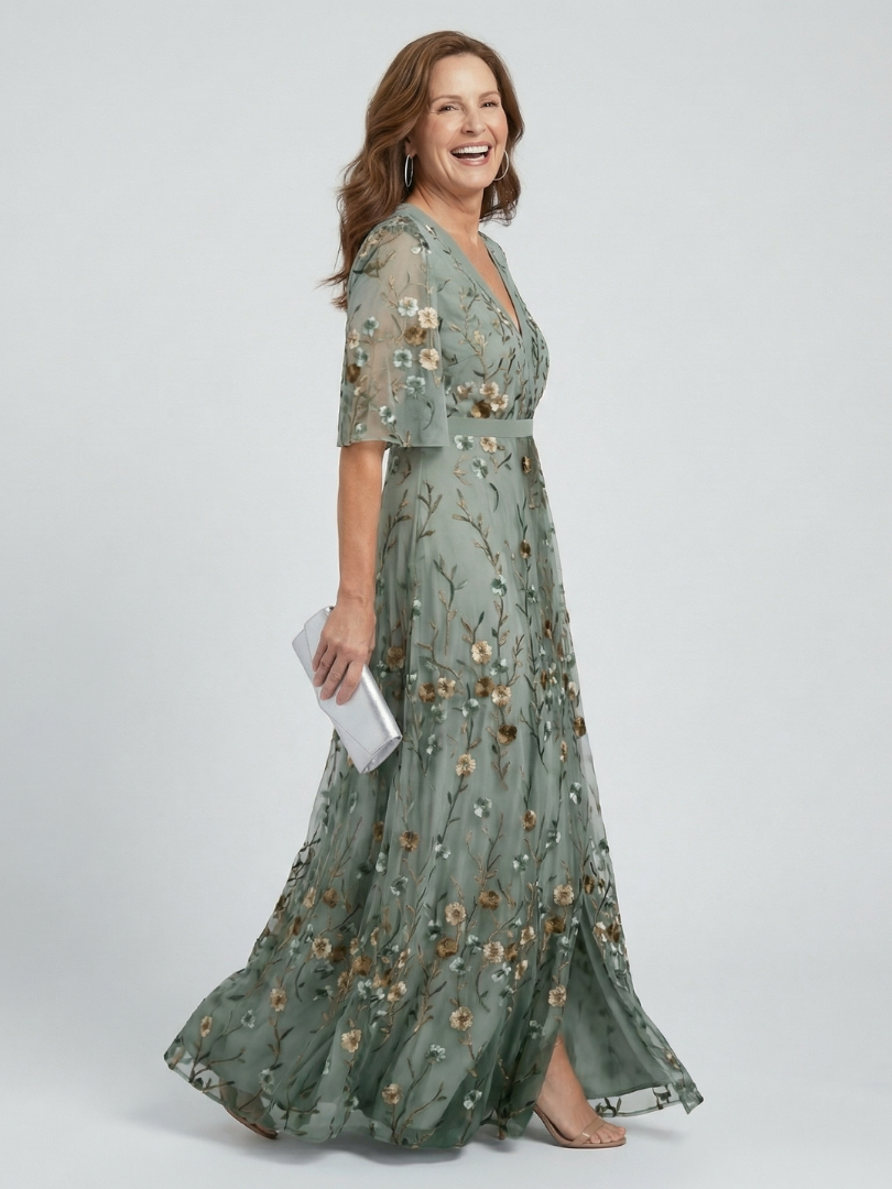 Selora | Halterneck Floral Flowy Maxi Dress