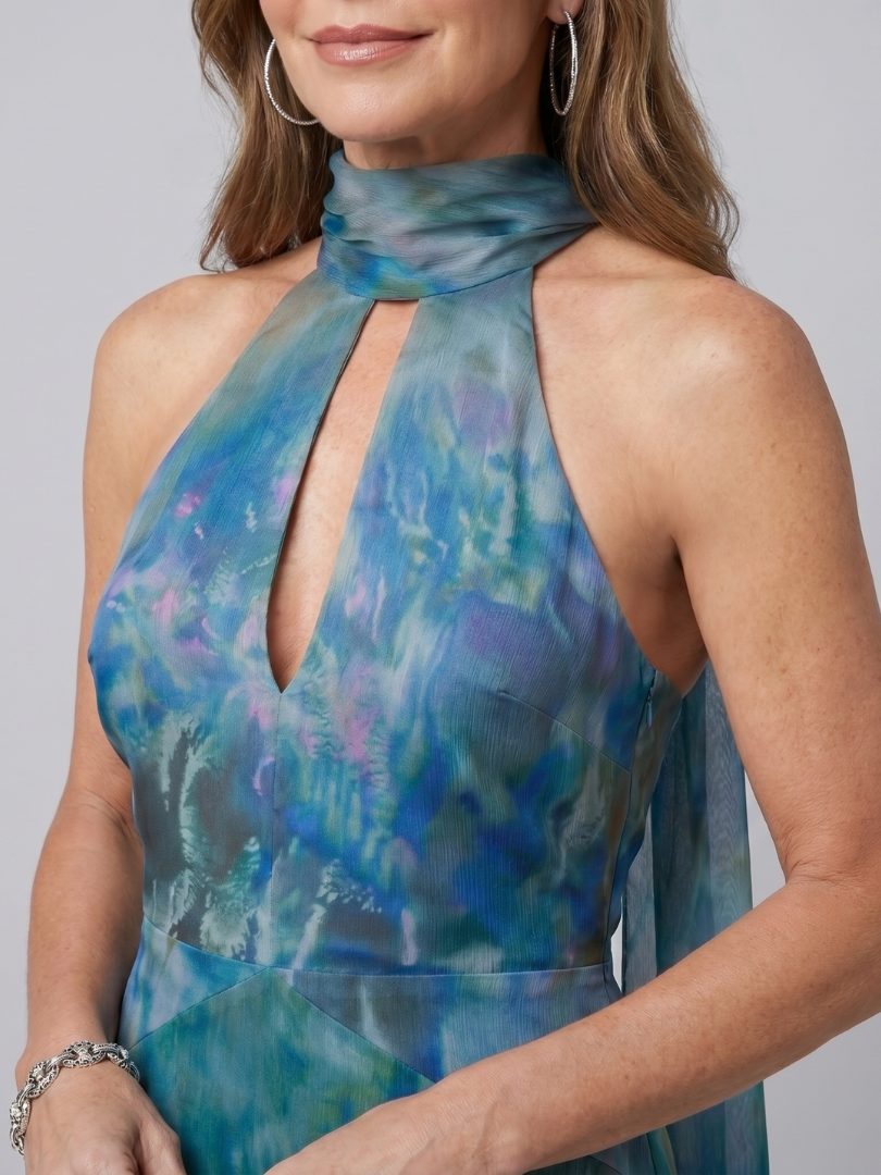 Juniper | Keyhole Halterneck Sleeveless Maxi Dress