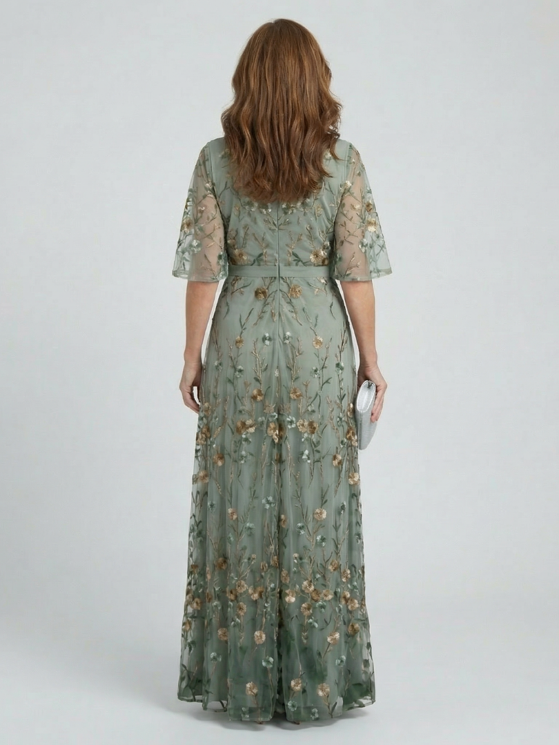 Selora | Halterneck Floral Flowy Maxi Dress