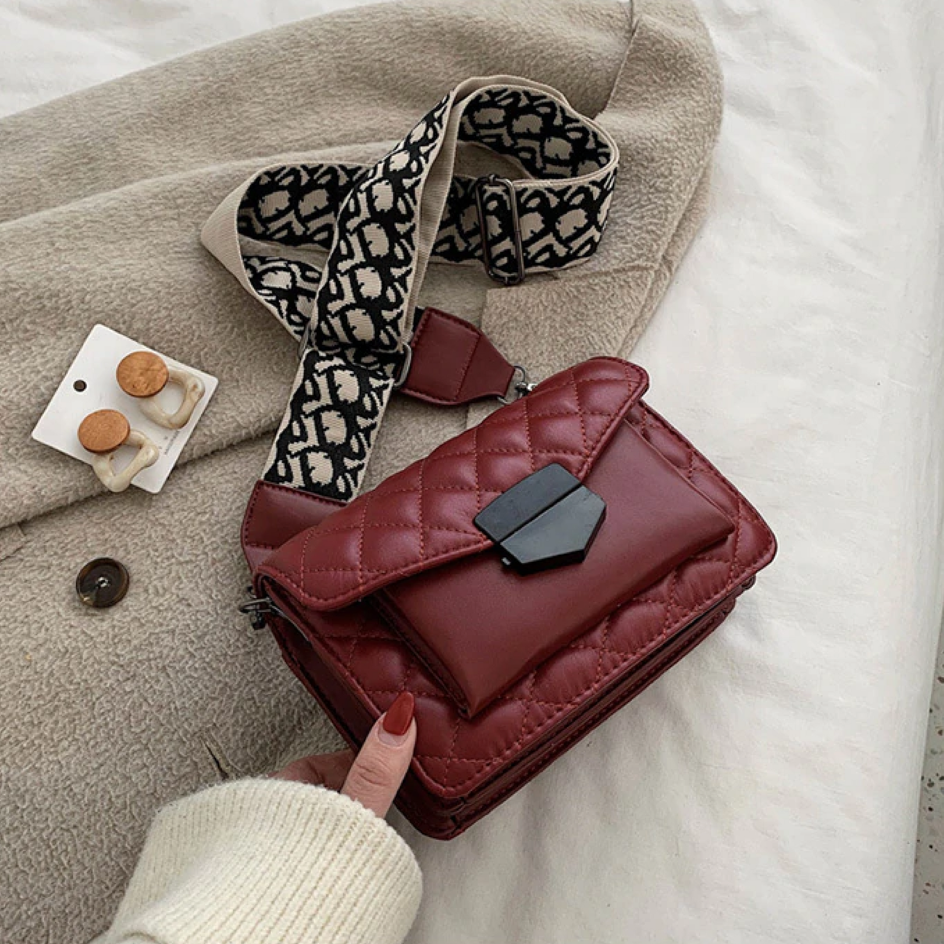 Reverie - Chic Luxury Shoulder Bag