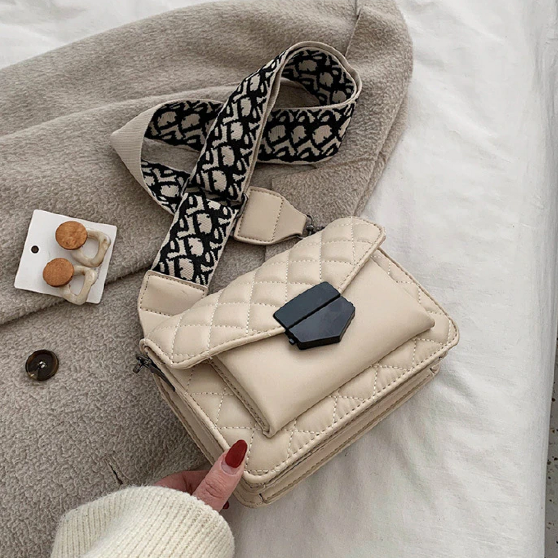 Reverie - Chic Luxury Shoulder Bag